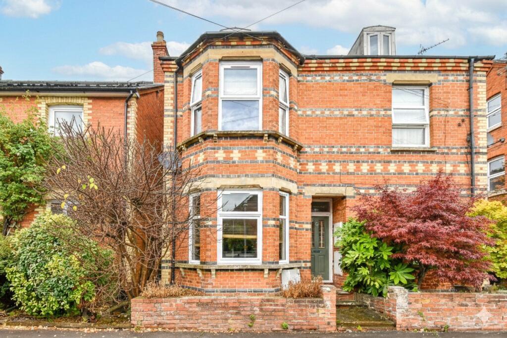 Main image of property: Craven Road, Newbury, Berkshire, RG14