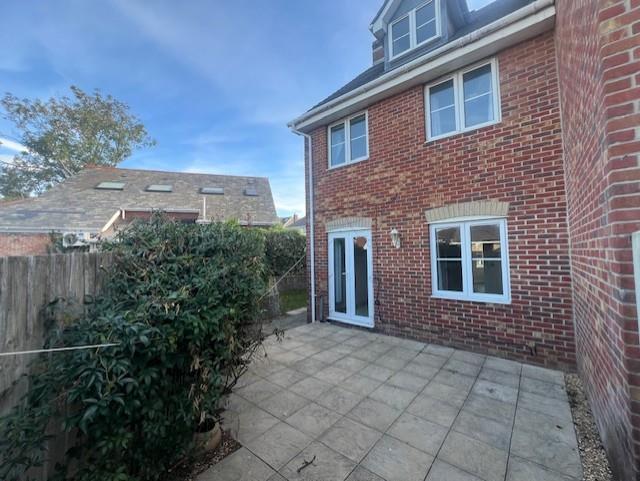 Chapel Road, Poole photo 3