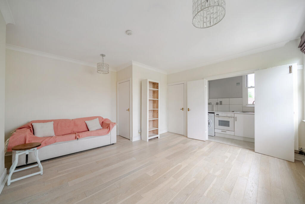 Waldegrave Park, Strawberry Hill, TW1 photo 4