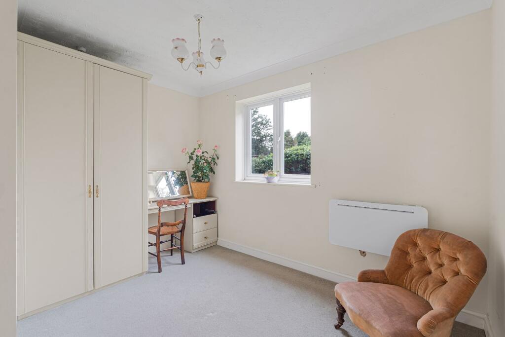 Apartment in Cheltenham, Warden Hill, Lansdown - View 5