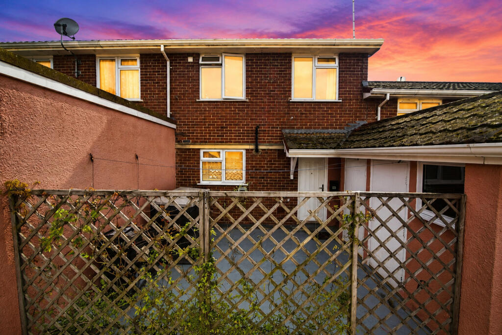 Main image of property: Priorswood Place, Taunton