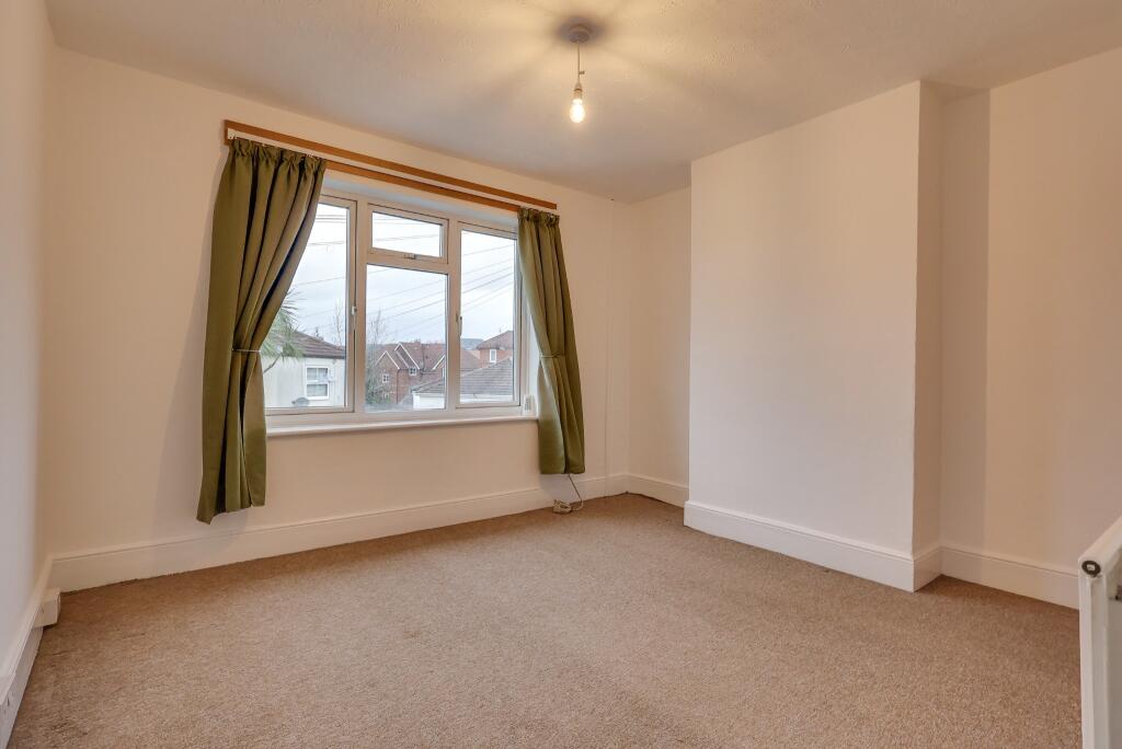 Glen Road, Woolston - View 5