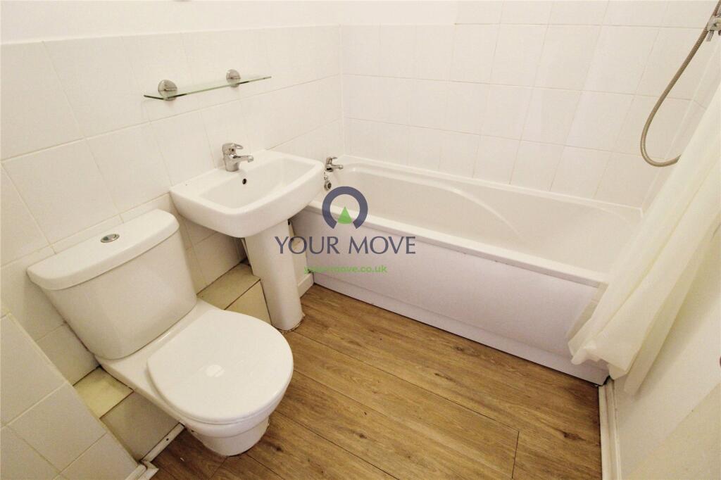 Apartment in Sutton - More
