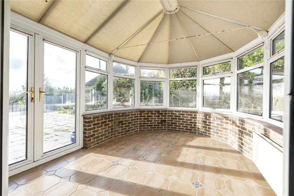 Lower Street, Pulborough, RH20 photo 5