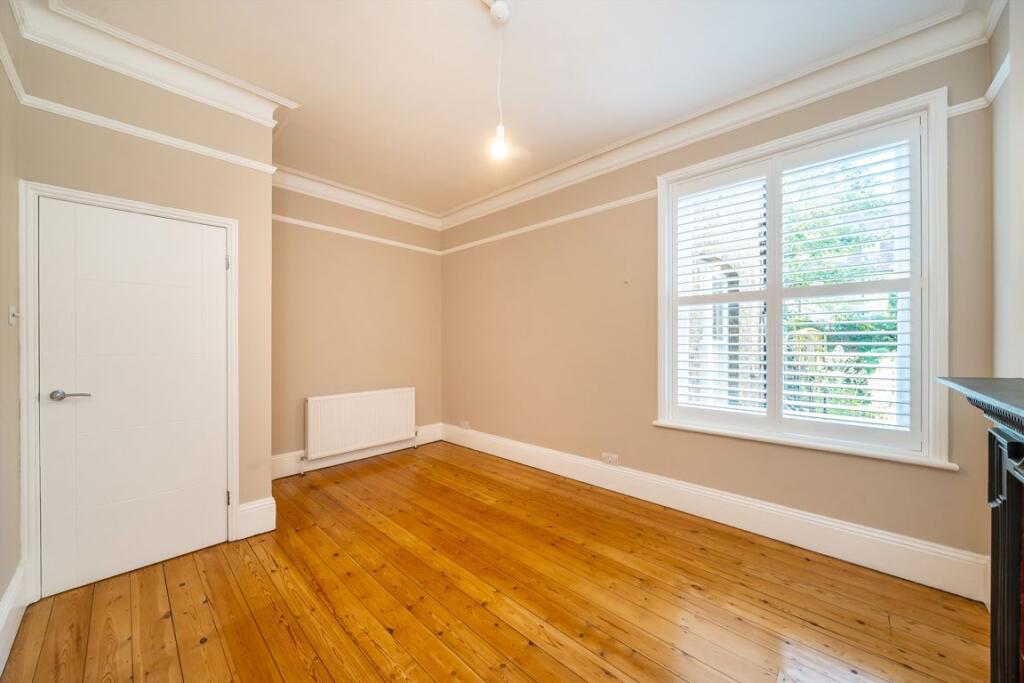 Apartment in London - View 5