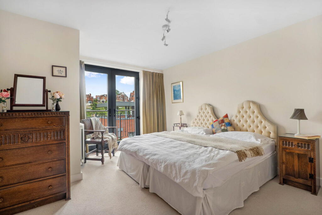 Apartment 19, Pollard Court, Layland Walk, Diglis, Worcester.  WR5 3GD photo 4
