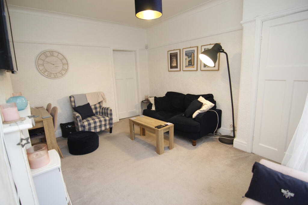 Brookside Avenue, Droylsden, M43 7LE photo 4