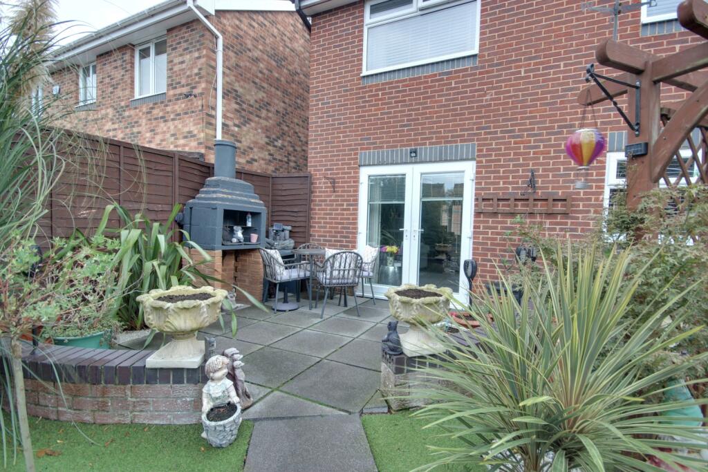 62 Rowan Avenue, Beverley photo 2