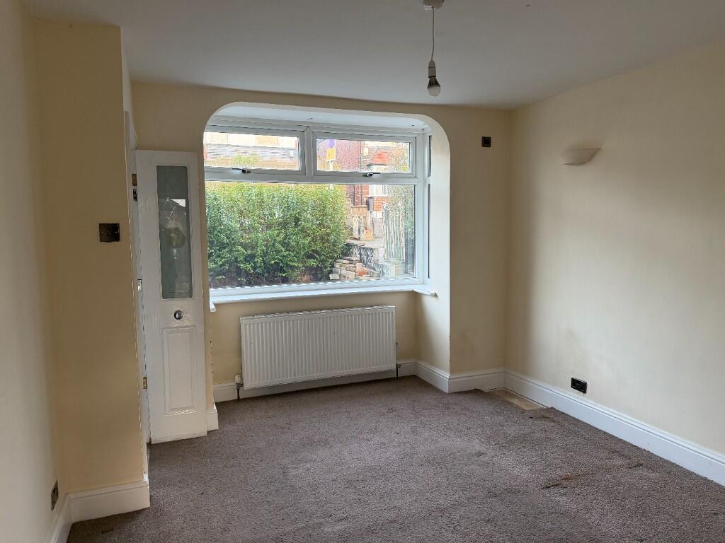 92 Caldecott Road, Manchester, Greater Manchester, M9 0PZ photo 2