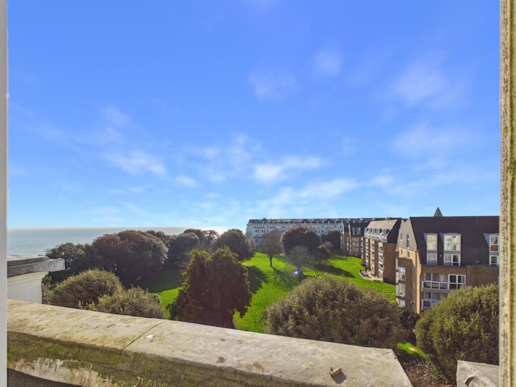 Clifton Gardens, Folkestone, Kent, CT20 photo 2