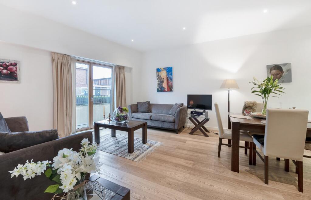 Main image of property: GRAFTON SQUARE, SW4