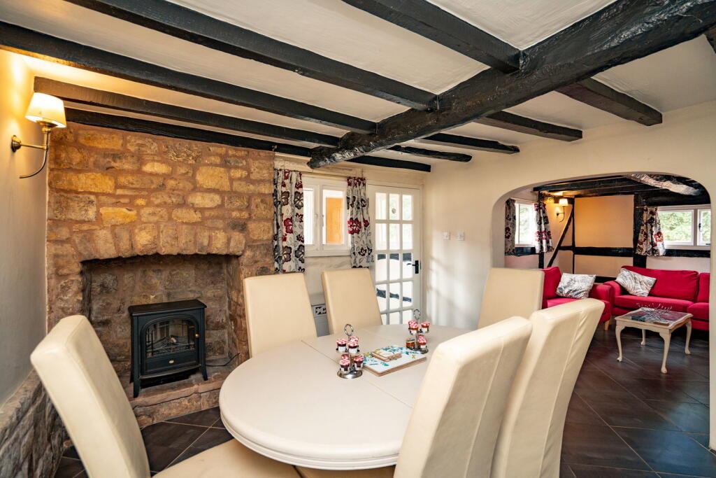 House in Worcester - View 3