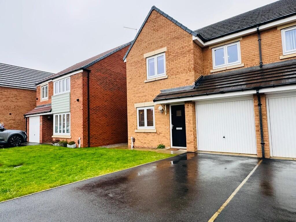 3-bed semi-detached on School Way, Redcar, North Yorkshire, TS10, £220,000