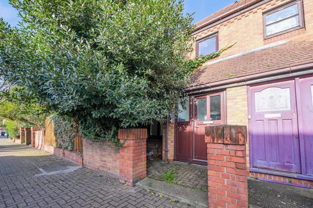 Evelyn Denington Road, Beckton, London, E6, London