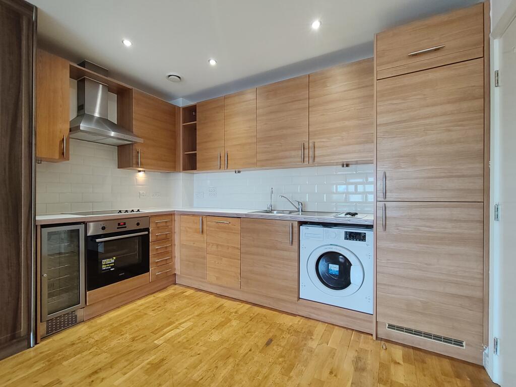 Apartment in London - View 2