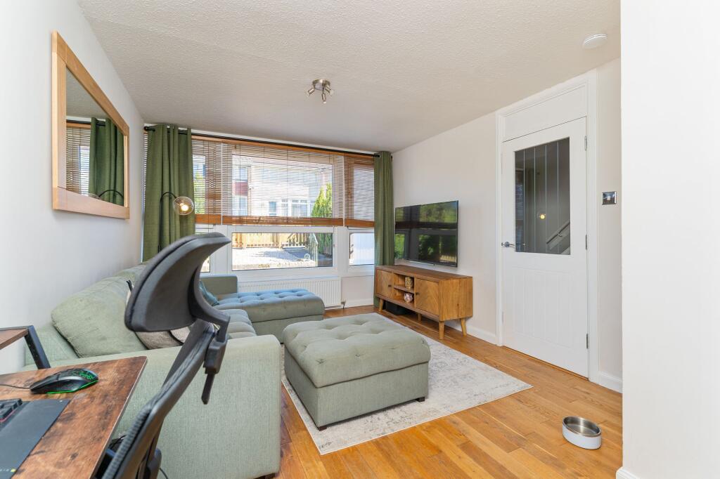 Kirkhill Place, Wishaw, ML2 photo 5