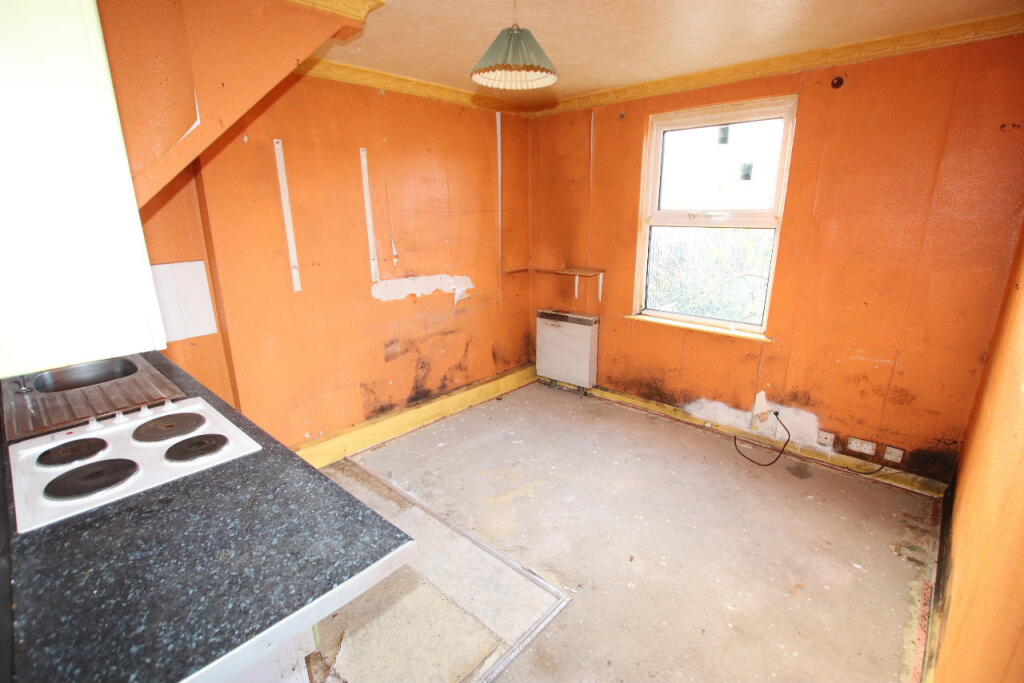 Rosemary Road West. Clacton on Sea, CO15 photo 2
