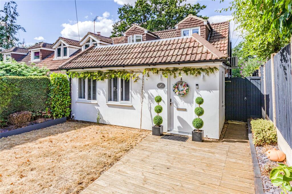 Main image of property: Old Road, Addlestone, Surrey, KT15