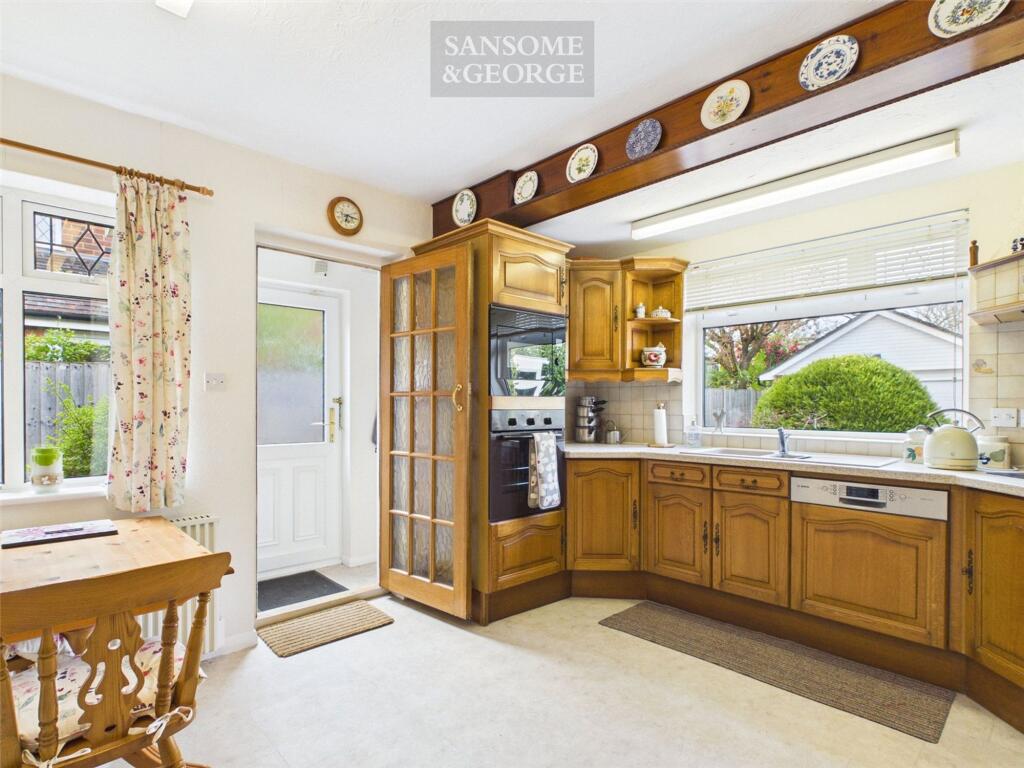 House in Stratfield Mortimer, Mortimer - View 6