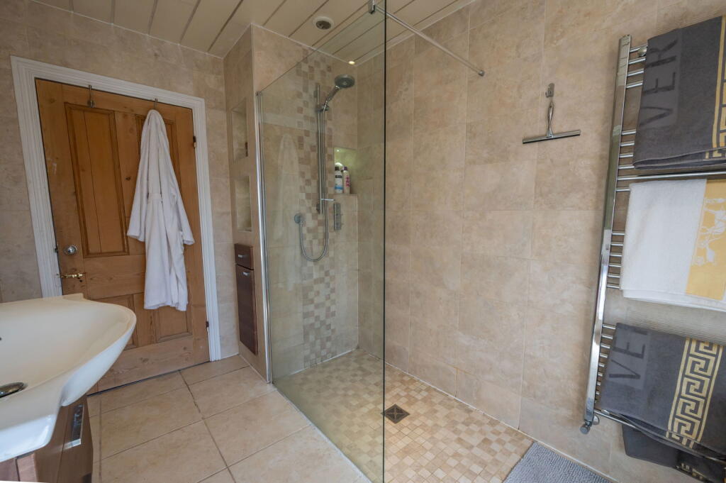 Additional image 15 of Extended home with stunning open-plan kitchen & garden room – Bissell St, Quinton, Birmingham B32 1AH