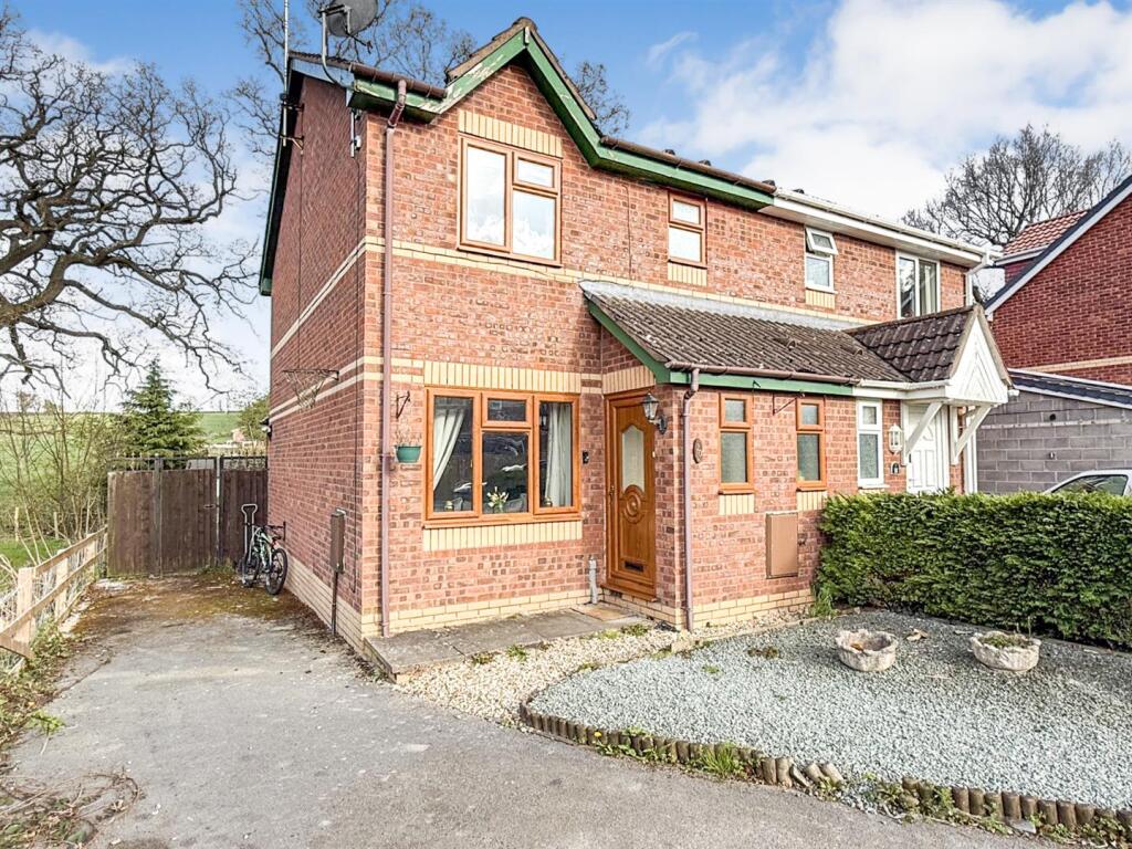 Main image of property: Yr Helfa, Chirk