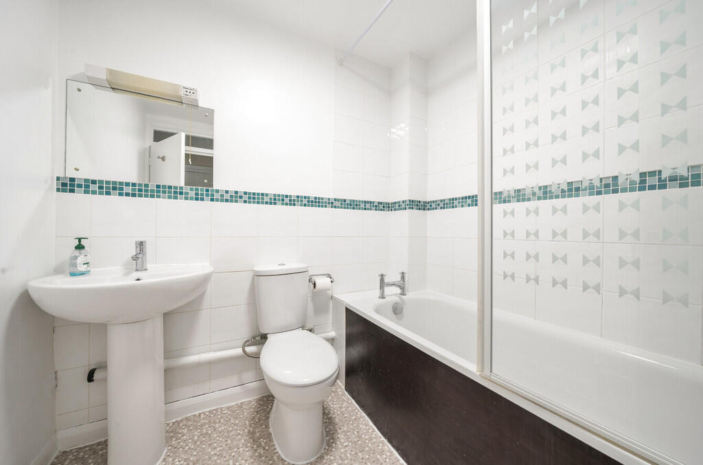 Apartment in London - View 6