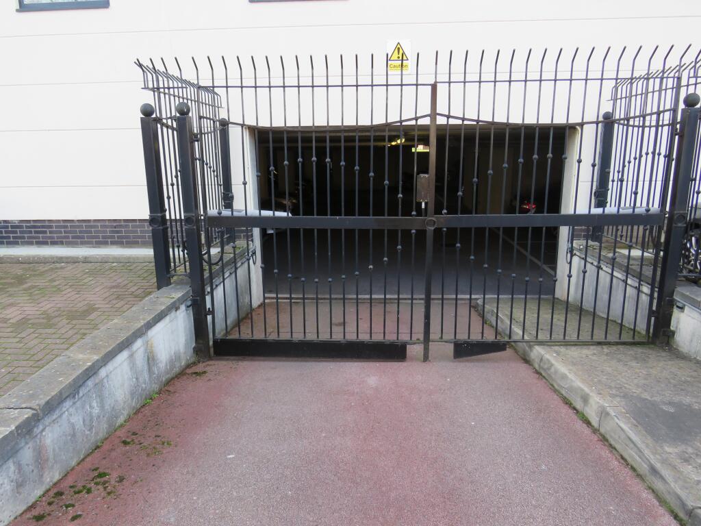 Property photo 9