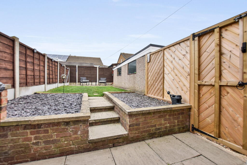 House in Wakefield - View 4