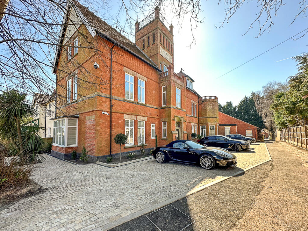 Main image of property: Apartment 6 The Towers, 112 Blagreaves Lane, Littleover