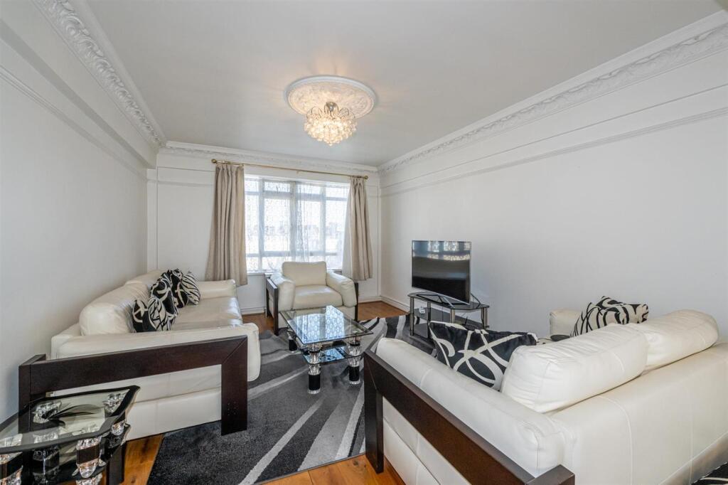 3 bedroom flat for rent