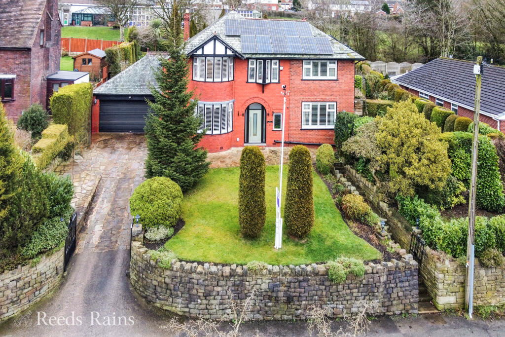 Main image of property: Mottram Old Road, Stalybridge, Greater Manchester, SK15