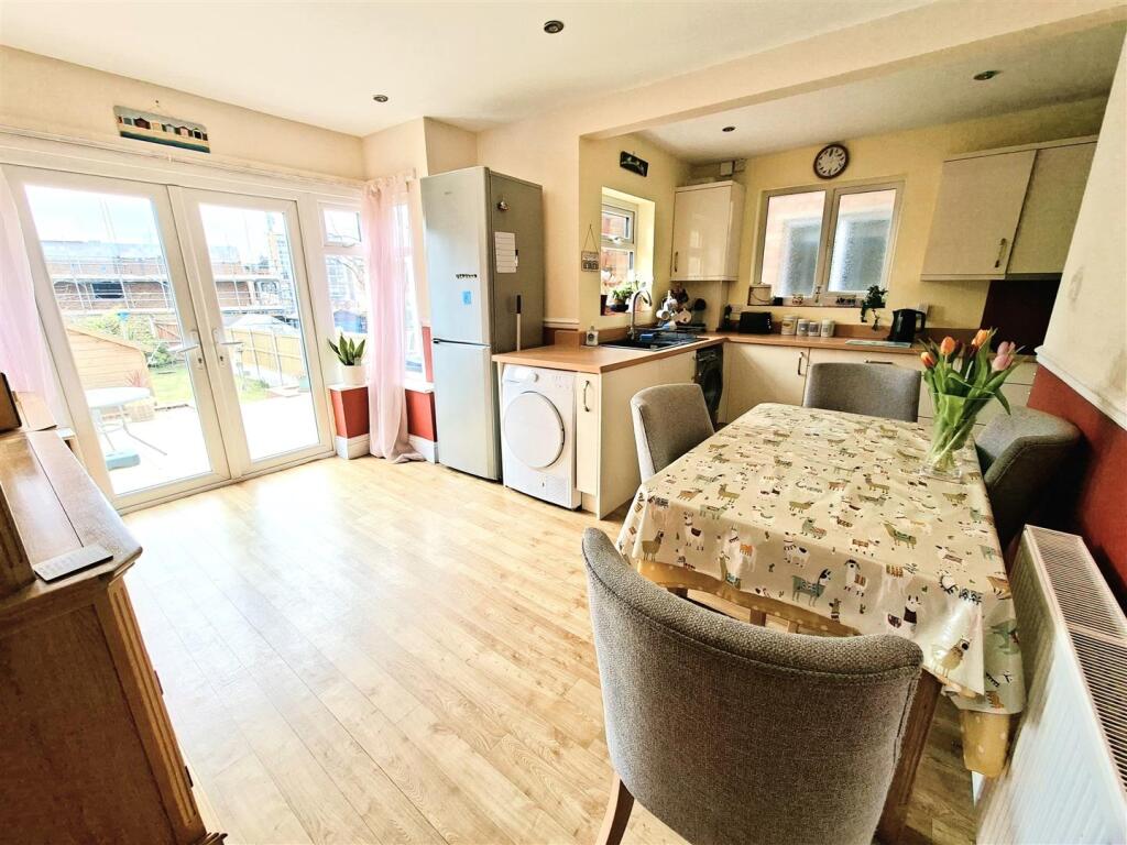 Goldthorne Avenue, Sheldon, Birmingham photo 3