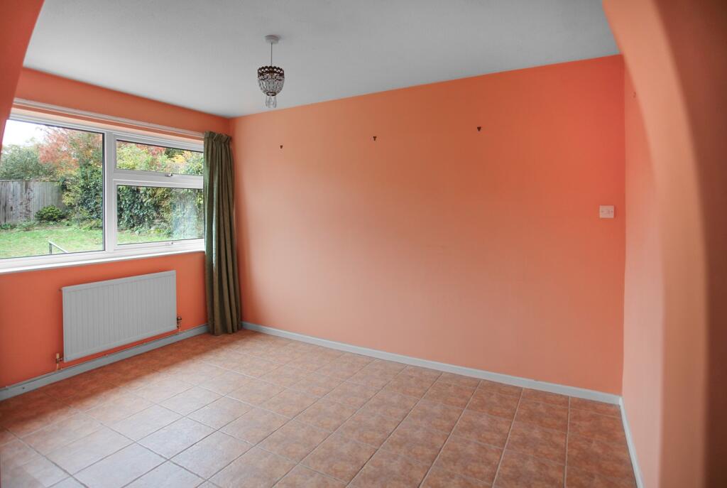 Fosseway Avenue, Moreton-in-Marsh, Gloucestershire. GL56 0EB photo 4