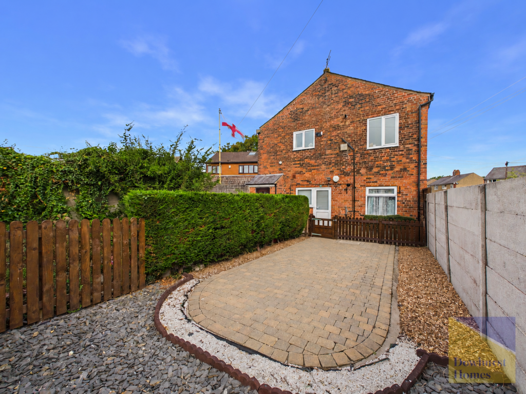 Apartment in Preston - View 5