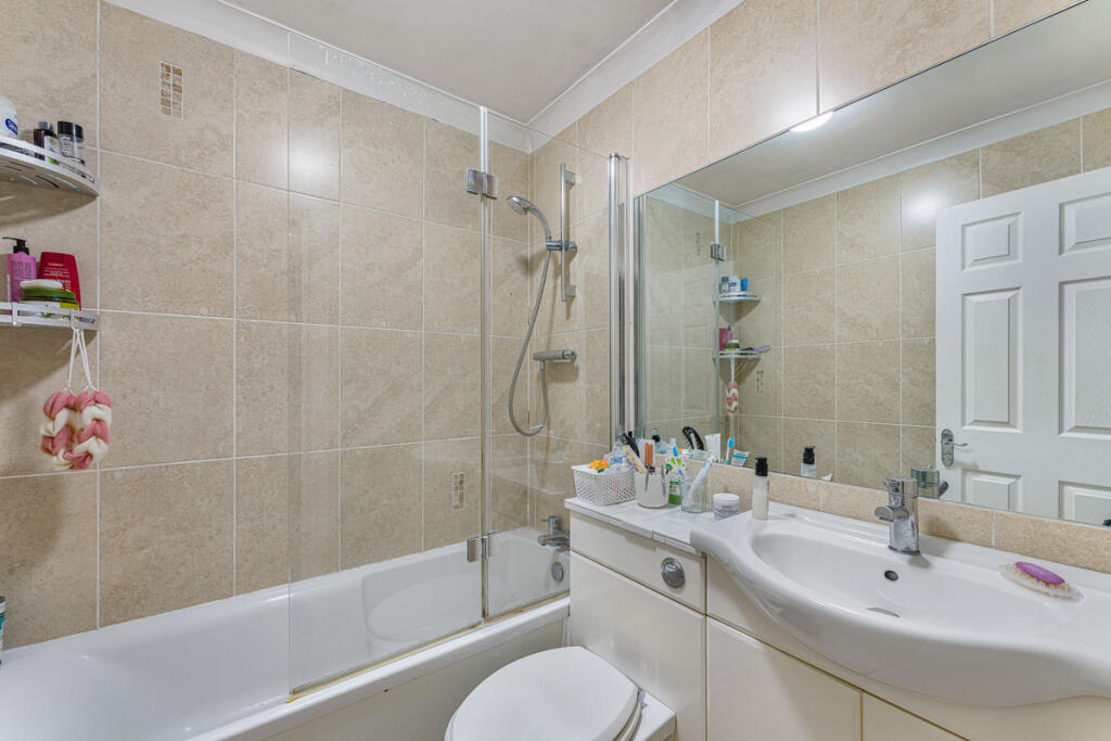 Apartment in London - More