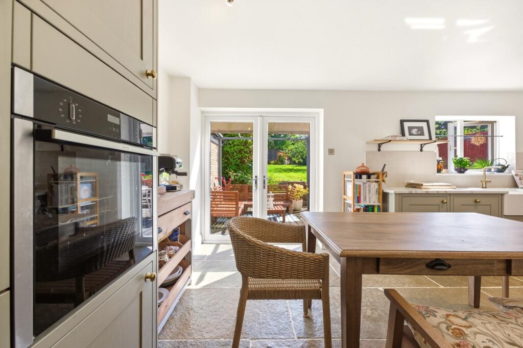Additional image 6 of Garrard Way, Wheathampstead, St. Albans, Hertfordshire, AL4