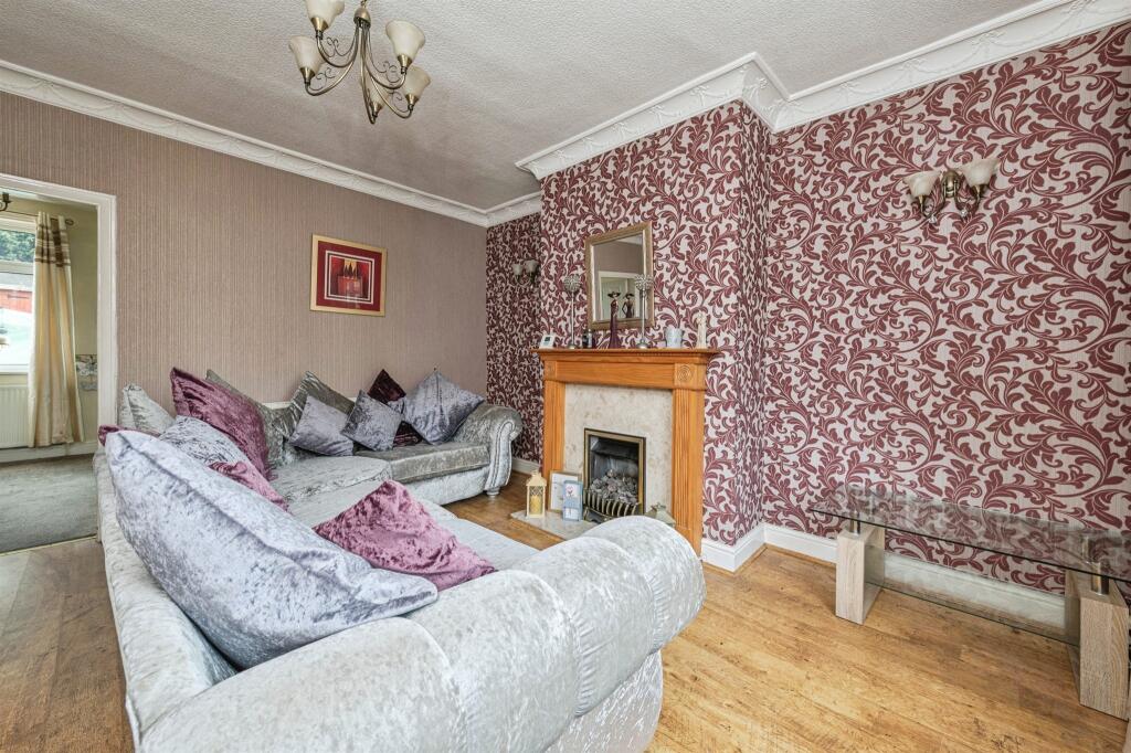 House in Kirklees, West Yorkshire - More