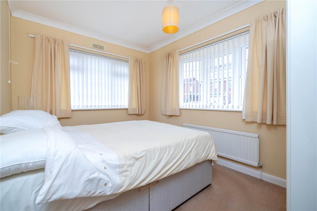 House in Bourne, Westbourne Villas - More