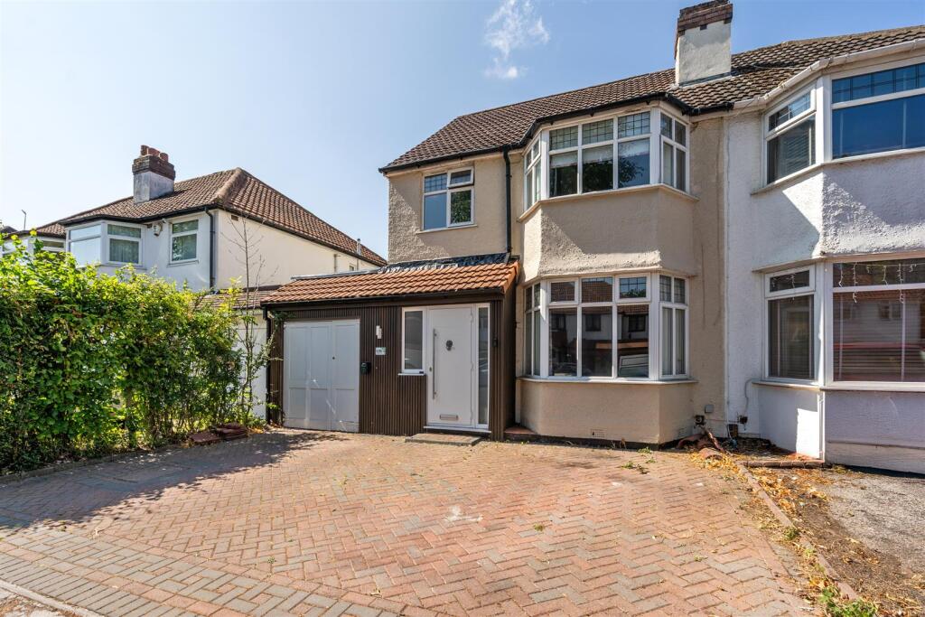 Main image of property: Stanway Road, Shirley, Solihull
