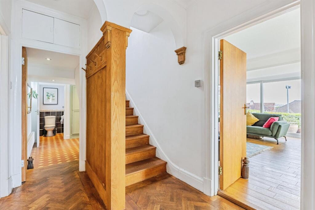 House in Torquay, Torbay - View 5