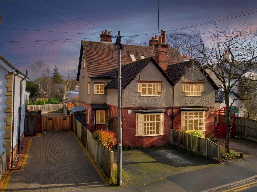 Main image of property: Eastern Avenue, Reading, Berkshire