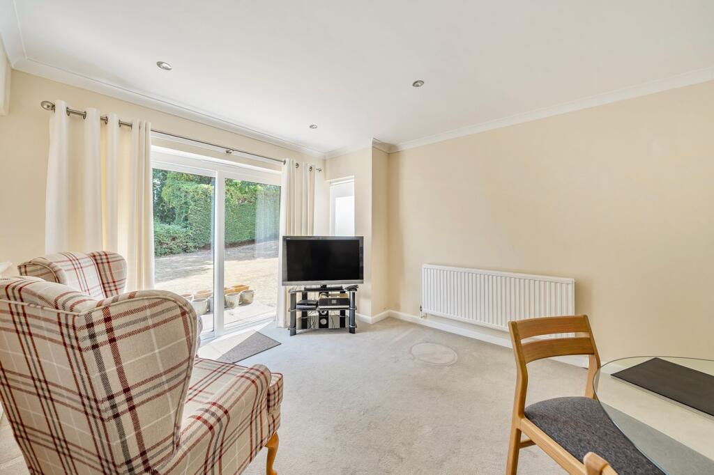 1-bed other on Kennet Court, Wokingham, RG41, £235,000