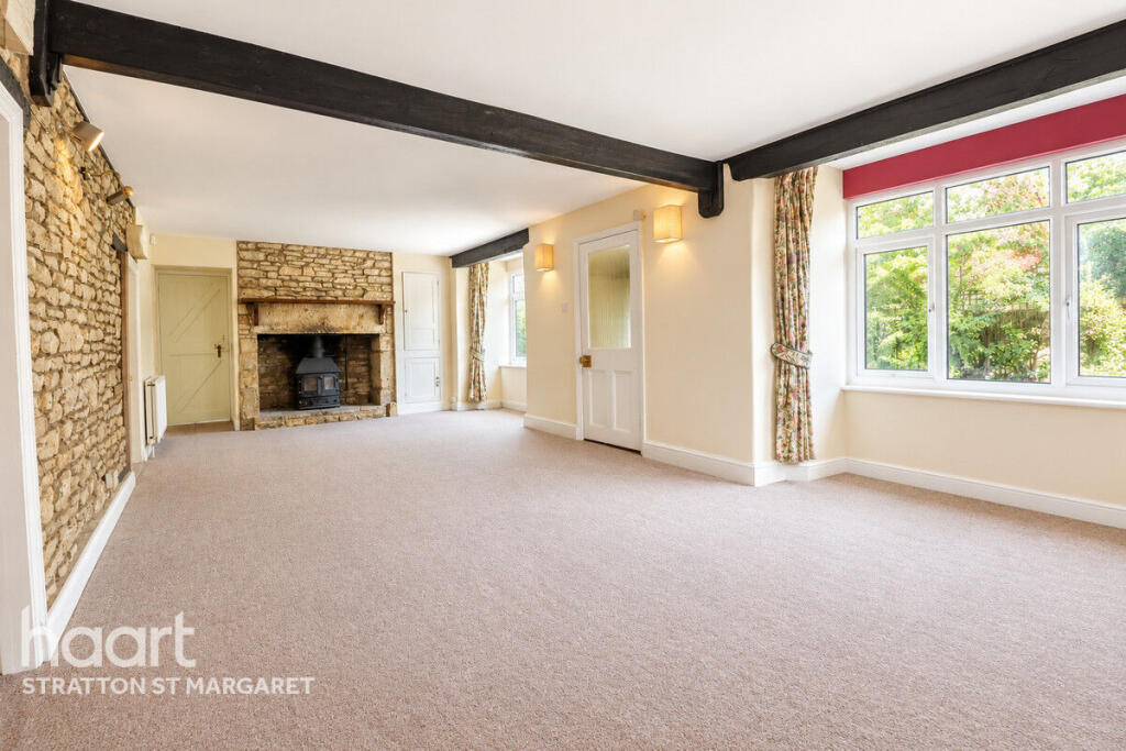 House in Swindon - View 5