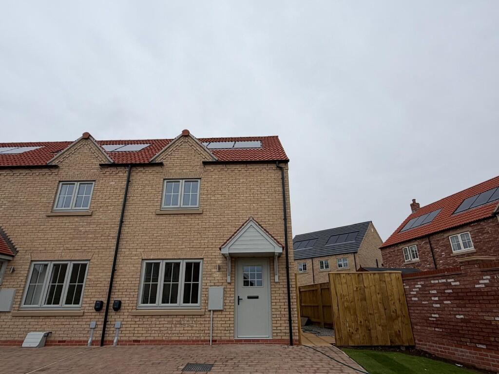 Main image of property: Ferriby Meadows, North Ferriby, East Riding of Yorkshire
Yorkshire
HU17 0RB