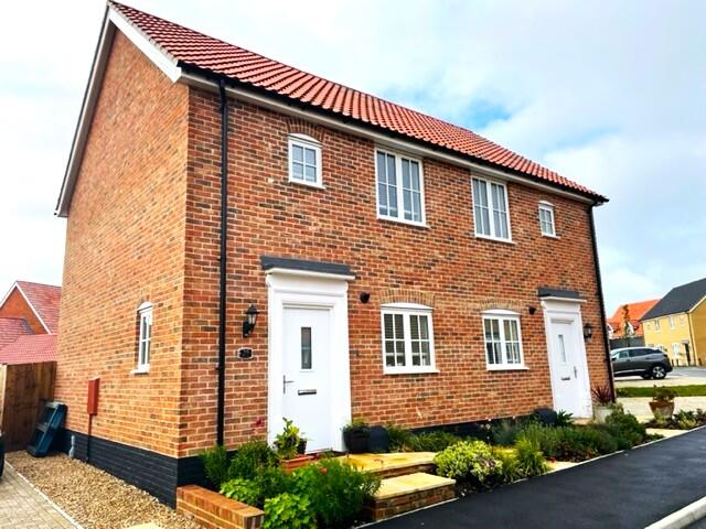 Main image of property: Middleton Mews, Brightlingsea, COLCHESTER