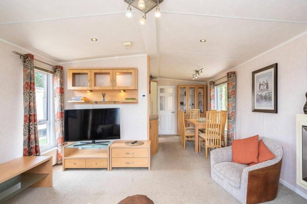 3-bed caravan on Allerdean, Berwick upon Tweed, TD15 2TD, £41,998