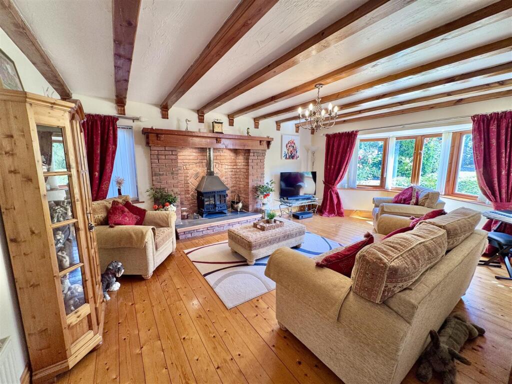 Llanddoged photo 5