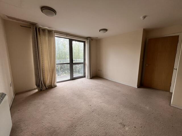 Apartment in Leeds, West Yorkshire - View 4