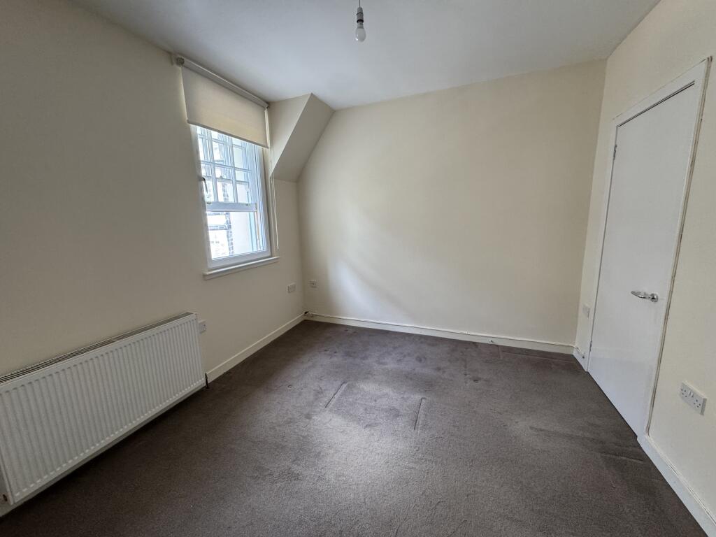 Main image of property: Ft 8, 31 Cables Wynd, Edinburgh