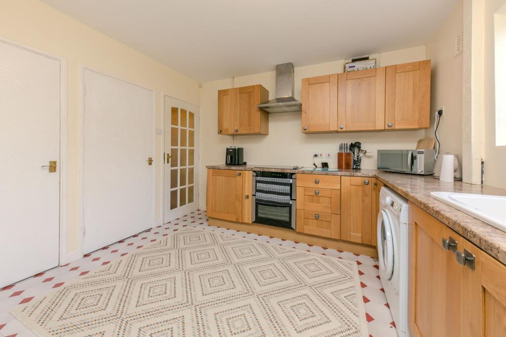 House in Stoke-on-Trent - More